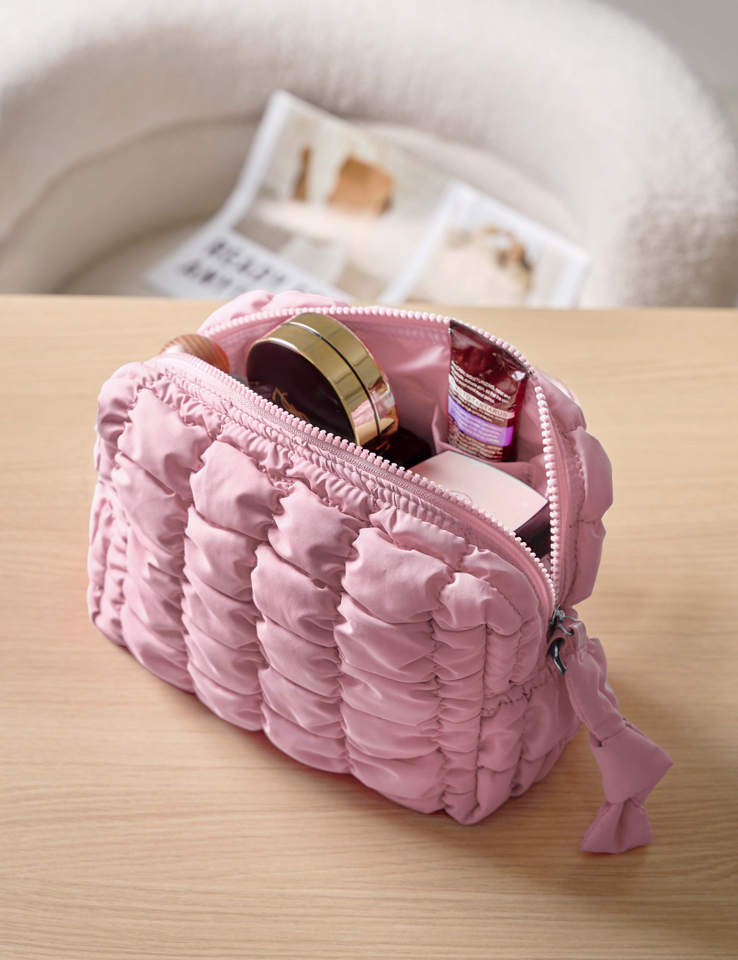 Quilted Makeup Bag (M, Pink)
