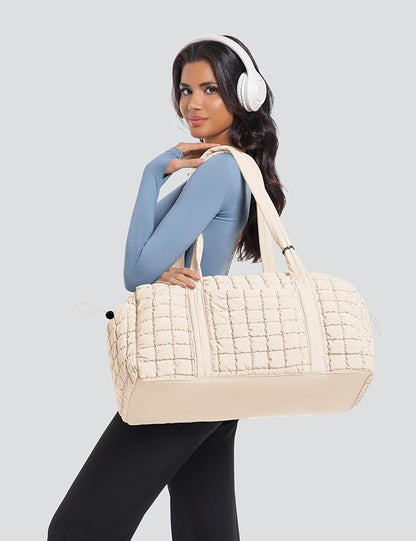 Quilted Travel Duffle Bag   (beige)